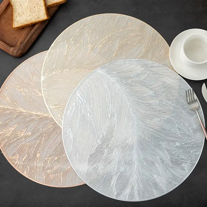 Thickened metallic gold PVC placemats wholesale | Heat resistant2