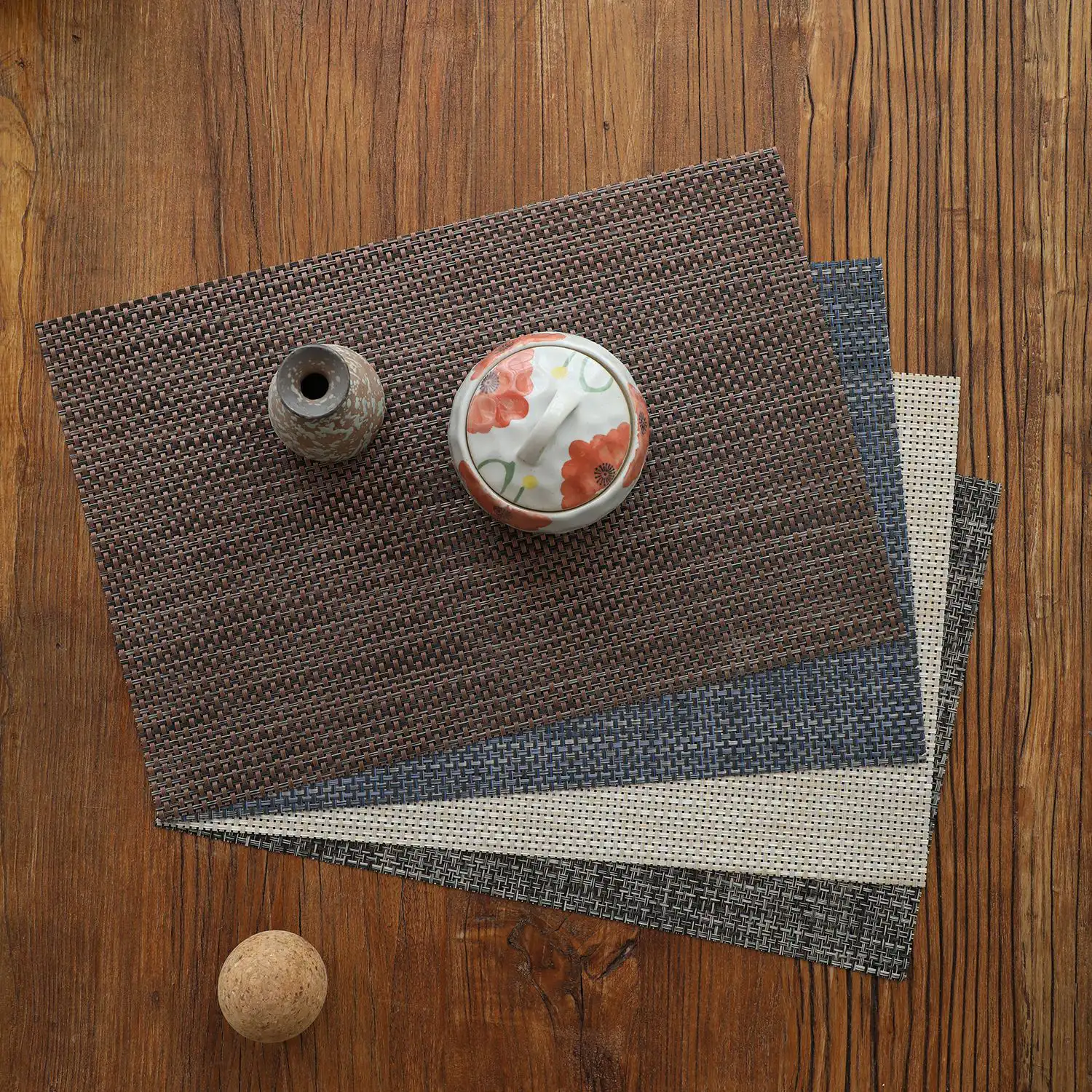 Nordic style PVC placemats wholesale, in stock | Heat resistant
