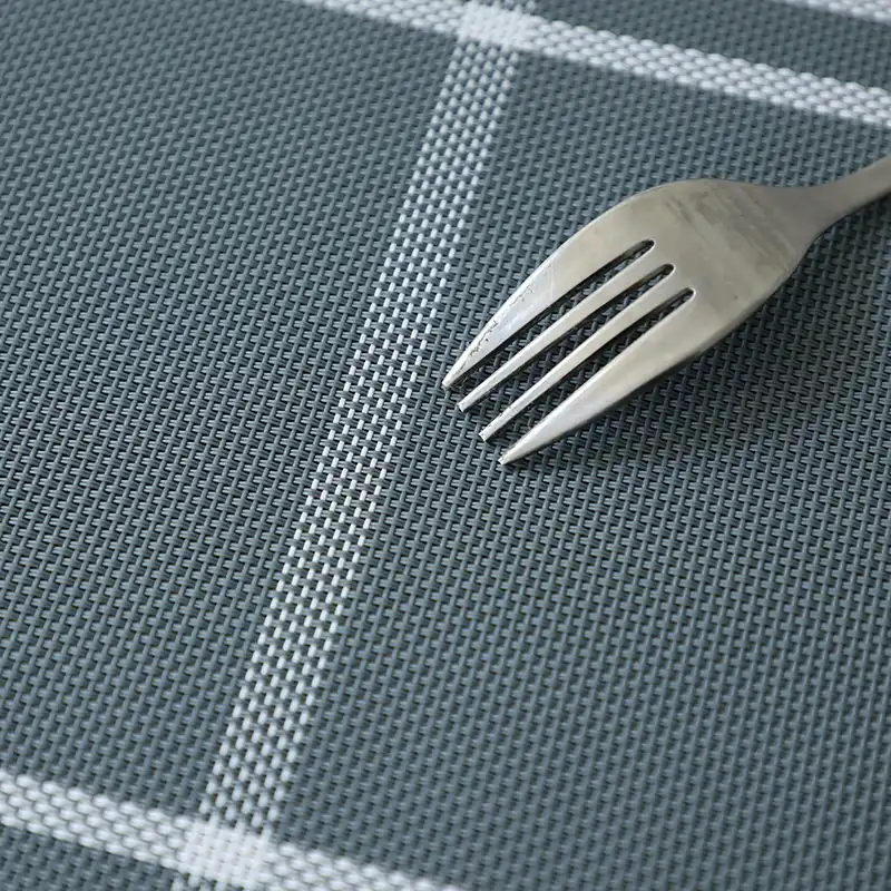 Wholesale Striped Teslin Placemats for Restaurants4