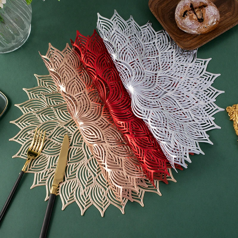 Metallic Peacock-Feather Openwork PVC Placemat2