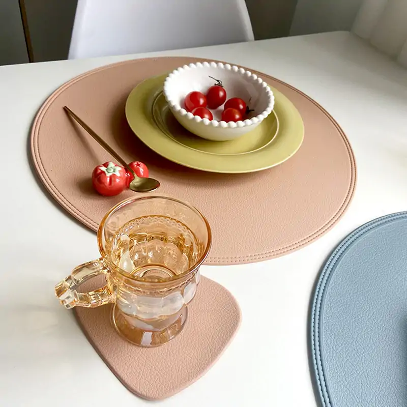 Round Double-Sided PVC Faux Leather Placemat3