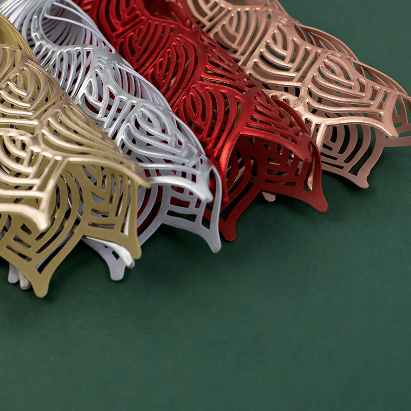 Metallic Peacock-Feather Openwork PVC Placemat3
